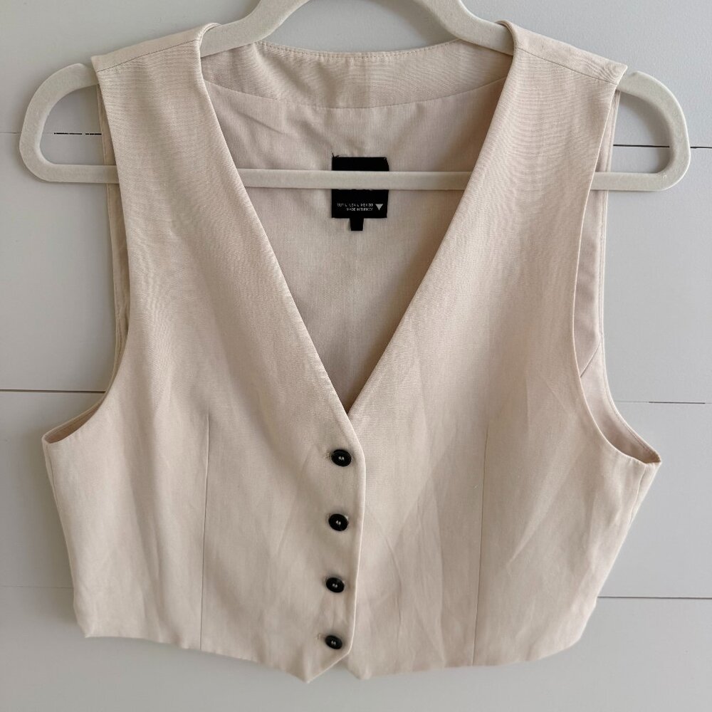 Zara Cream Sleeveless Fitted Buttoned Top